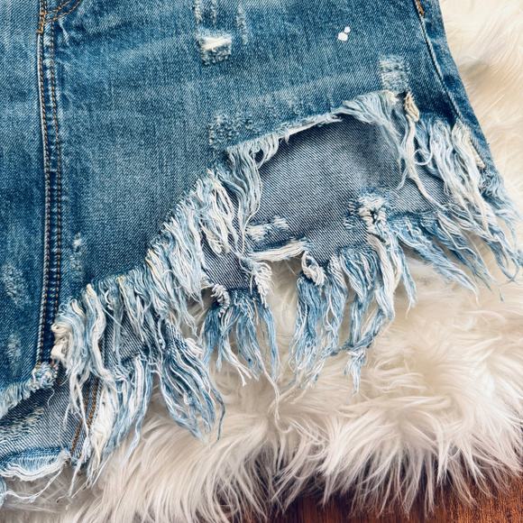 R13 Asymmetrical Distressed Skirt in Jasper Wash Size 25 - Picture 6 of 14